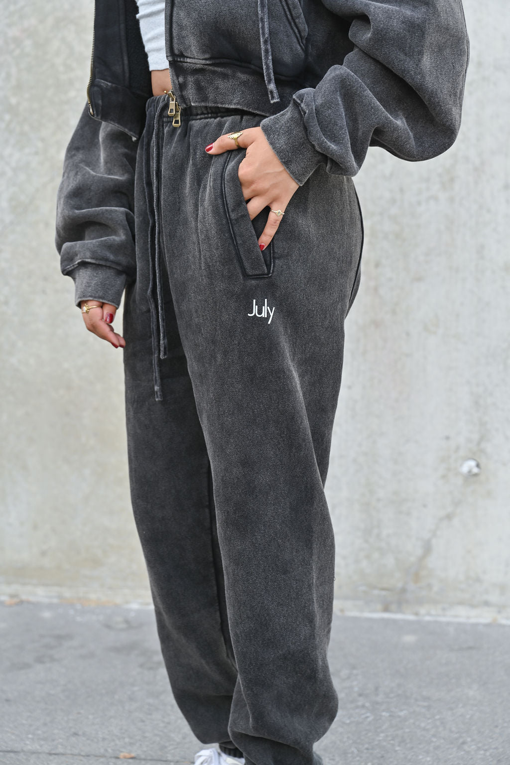Heavy Vintage Fleece Joggers — July Signature